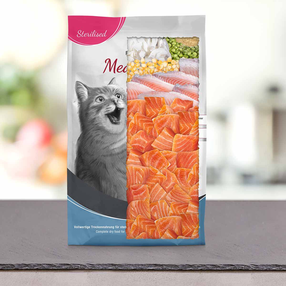 MeatCrisp Sterilised Fish, suha hrana za mačke